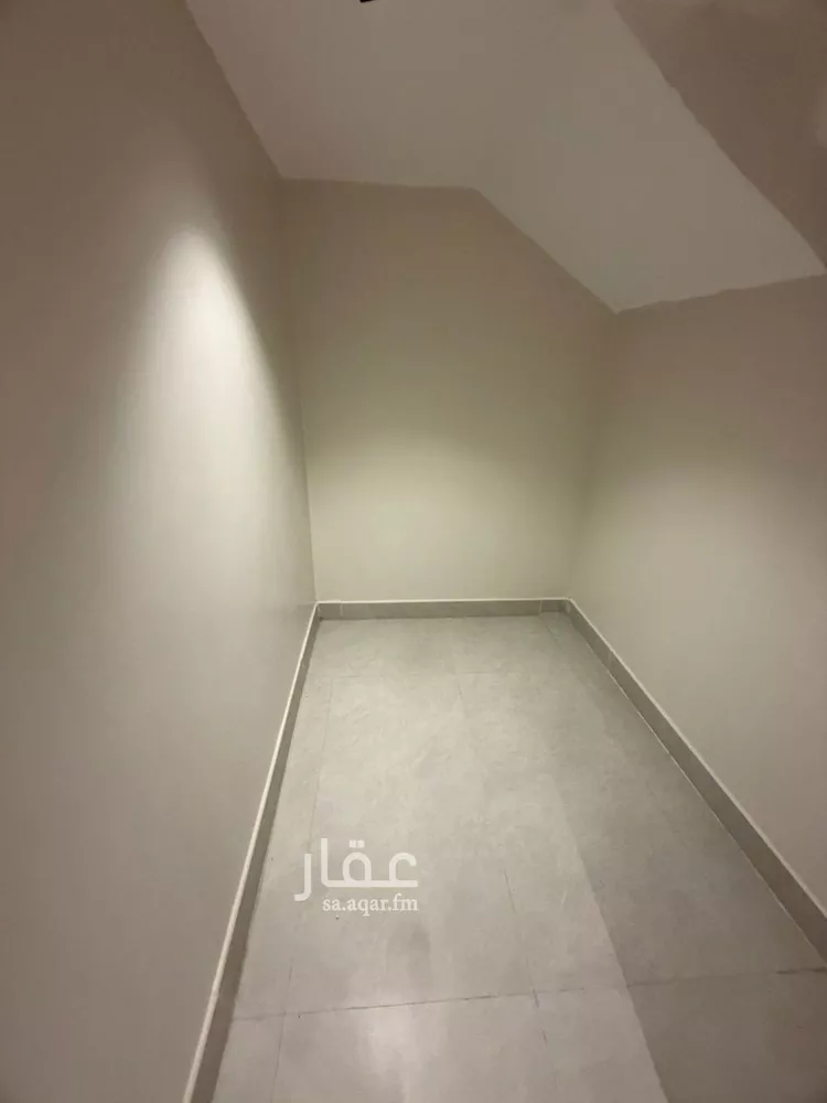 دور للبيع في شارع أبي الحسن علي الجرجاني4, حي الرمال, مدينة الرياض, منطقة الرياض 11