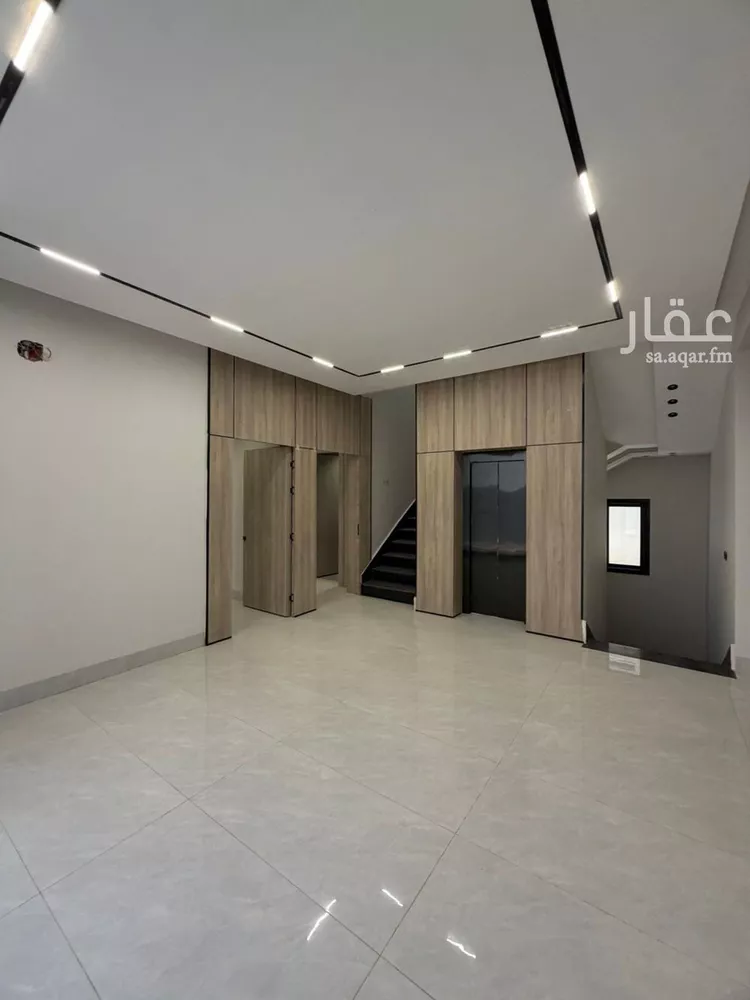 فيلا للبيع في شارع السلطان قابوس بن سعيد, حي المعيزيلة, مدينة الرياض, منطقة الرياض 20