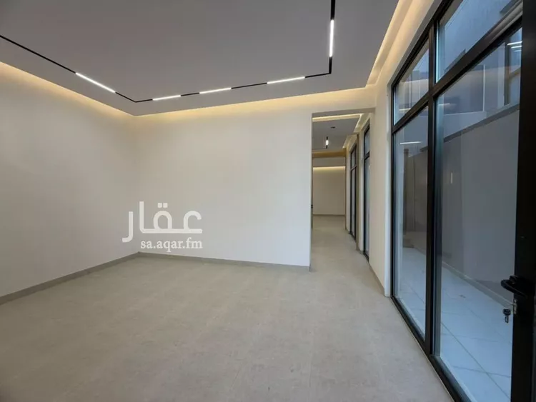 دور للبيع في شارع عبدالله بن أبي الهذيل, حي الرمال, مدينة الرياض, منطقة الرياض 7