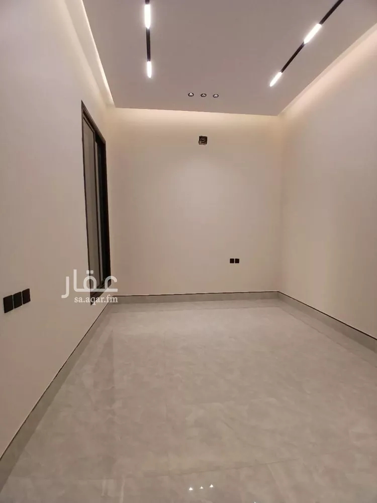 دور للبيع في شارع معقل بن عامر, حي الرمال, مدينة الرياض, منطقة الرياض صورة 4