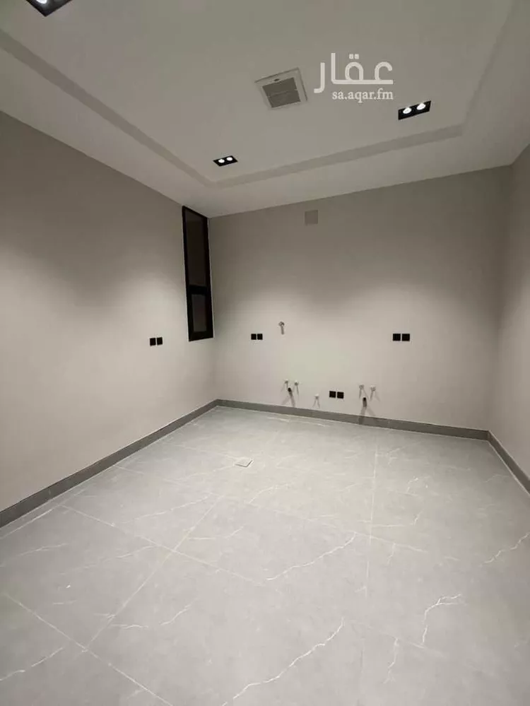 دور للبيع في شارع الواسط, حي إشبيلية, مدينة الرياض, منطقة الرياض صورة 2