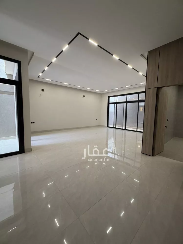 فيلا للبيع في شارع السلطان قابوس بن سعيد, حي المعيزيلة, مدينة الرياض, منطقة الرياض 13