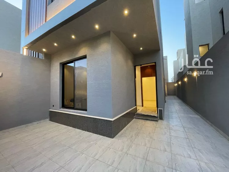 دور للبيع في شارع احمد بن سعادة, حي الرمال, مدينة الرياض, منطقة الرياض صورة 2