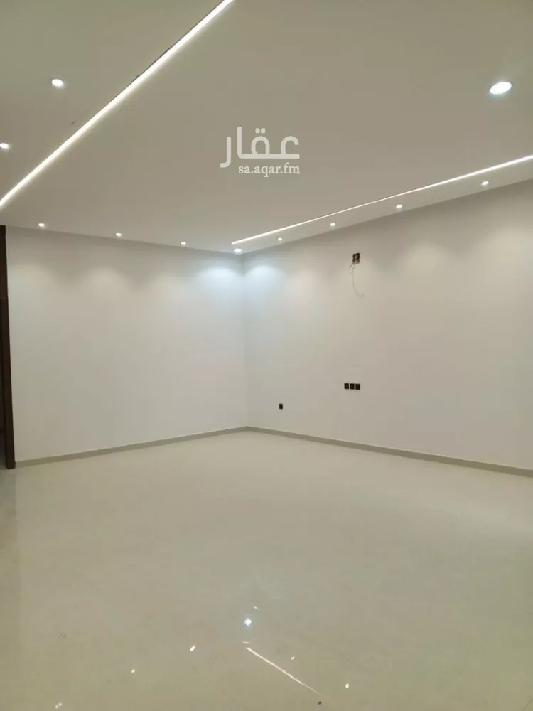 فيلا للبيع في شارع رقم 126, حي الجنادرية, مدينة الرياض, منطقة الرياض صورة 3