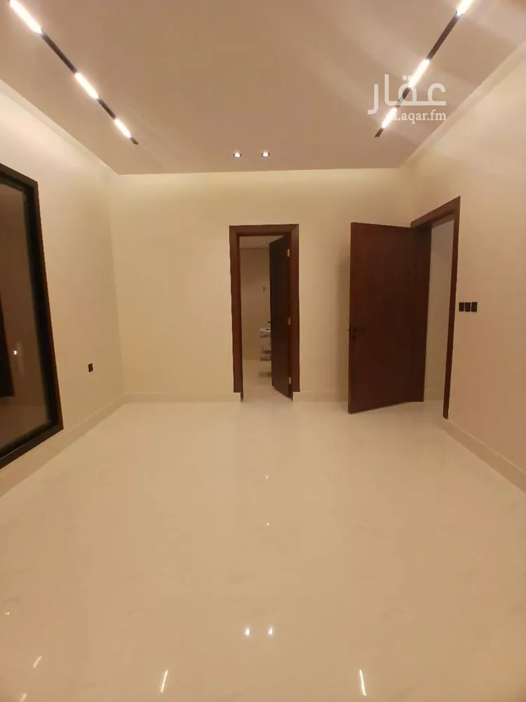 فيلا للبيع في شارع ثابت النحوي, حي الرمال, مدينة الرياض, منطقة الرياض 11