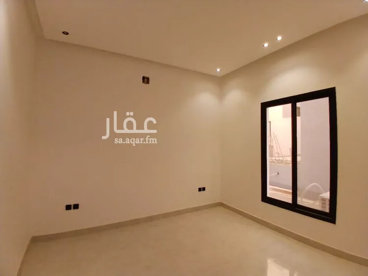 دور للبيع في شارع احمد بن سعادة, حي الرمال, مدينة الرياض, منطقة الرياض صورة 2