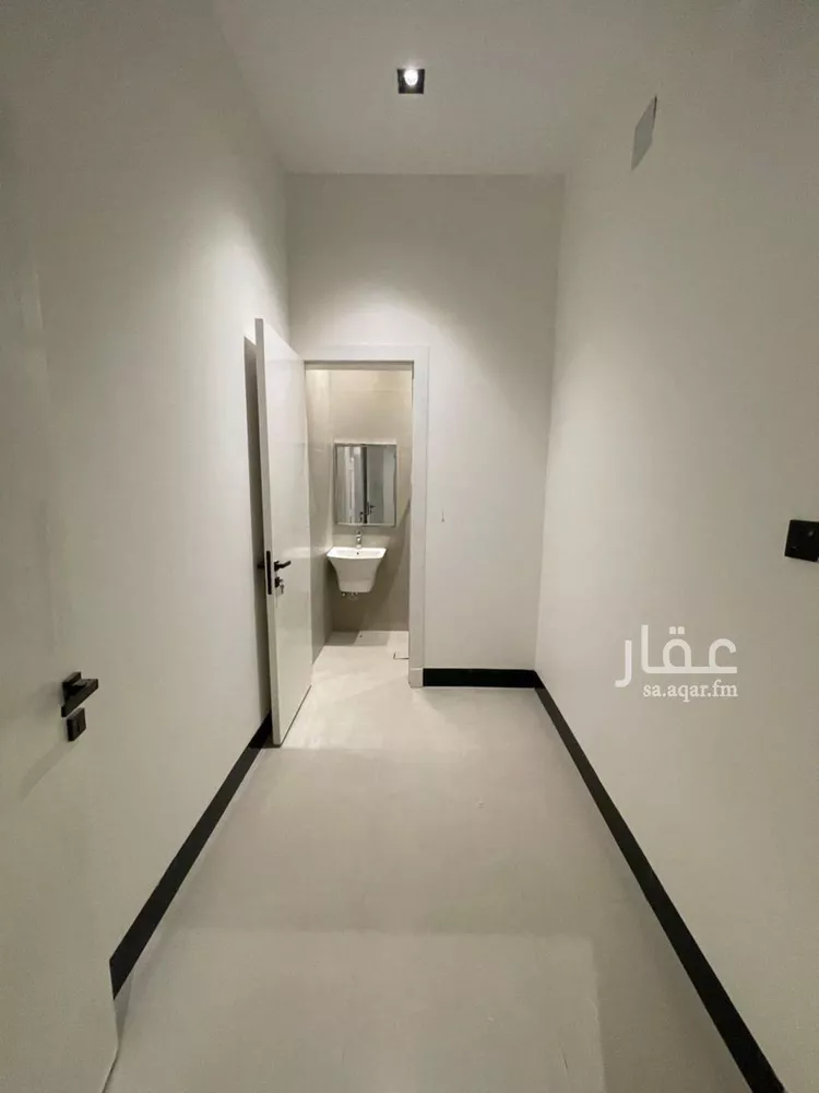فيلا للبيع في شارع عبدالرحمن بن صفوان, حي الرمال, مدينة الرياض, منطقة الرياض صورة 4