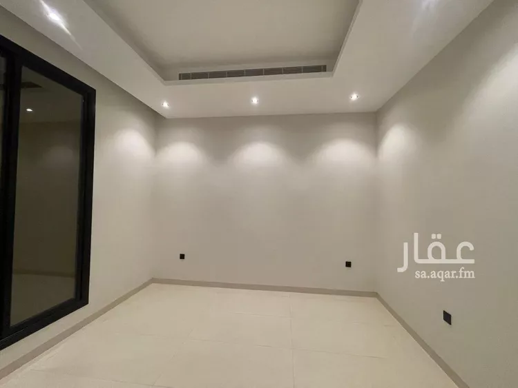 Floor for Sale in Riyadh Al Yarmouk 11
