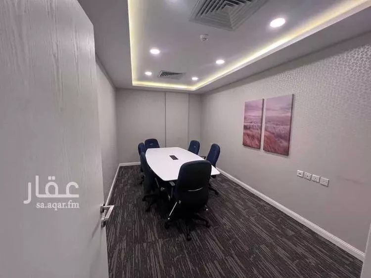 مكتب تجاري للإيجار في شارع محمد المقدمي, حي الغدير, مدينة الرياض, منطقة الرياض صورة 3