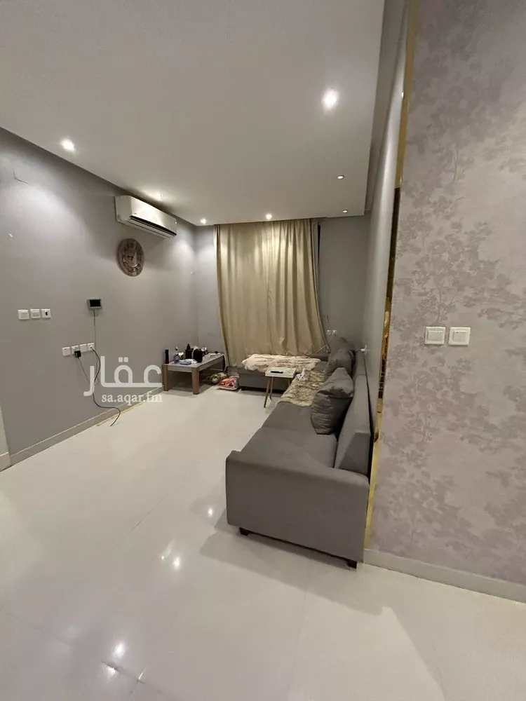 فيلا للإيجار في شارع شمس الدين بن خلكان, حي السويدي, مدينة الرياض, منطقة الرياض