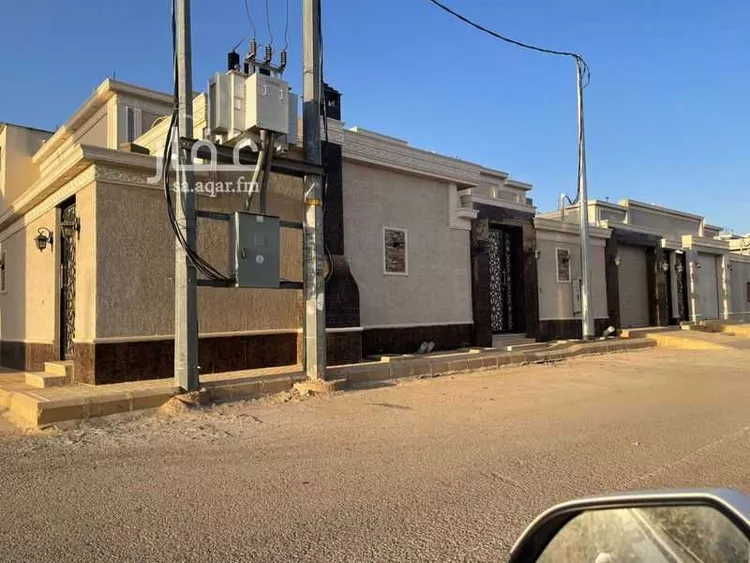 Villa for Sale in Al Muzahimiyah Ghirnatah