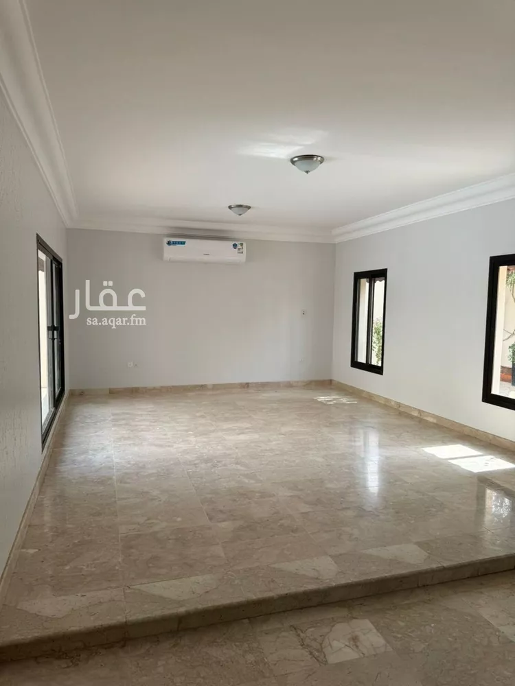 فيلا للإيجار في شارع الجوف, حي السليمانية, مدينة الرياض, منطقة الرياض صورة 2