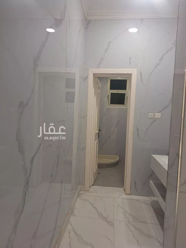 فيلا للإيجار في شارع الحريق, حي الملقا, مدينة الرياض, منطقة الرياض صورة 5
