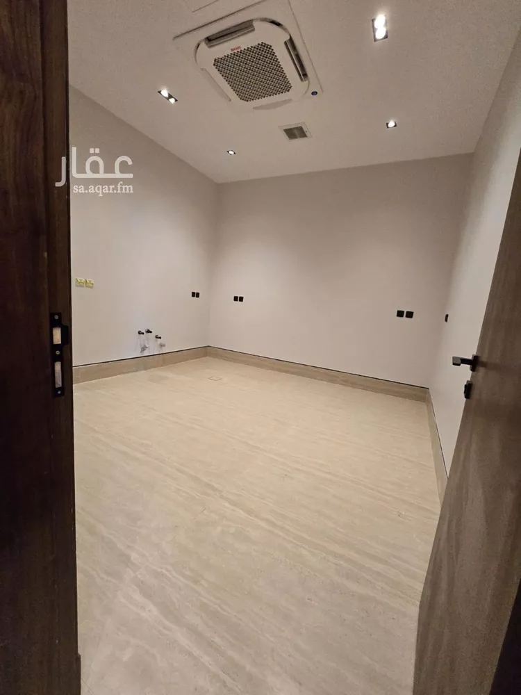 فيلا للبيع في شارع عبدالواحد السلمي, حي العارض, مدينة الرياض, منطقة الرياض صورة 2