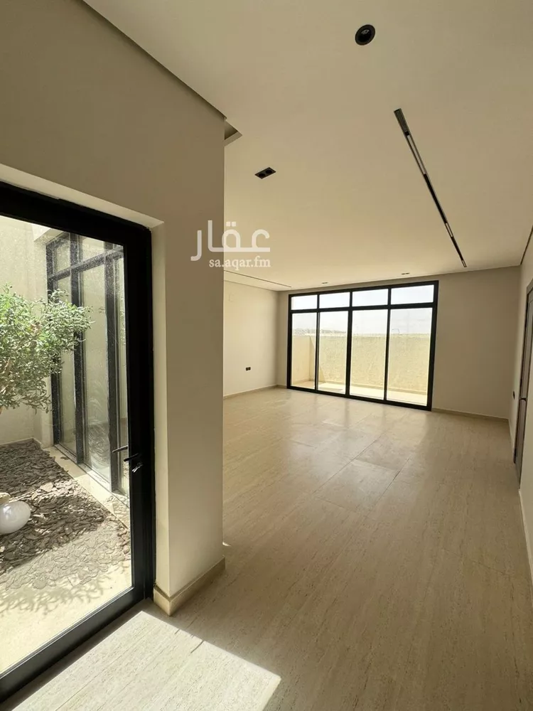 Floor for Sale in Riyadh An Narjis 8