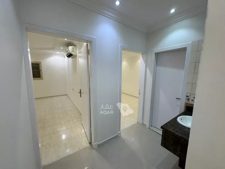 Floor for Rent in Riyadh Al Yasmin 9