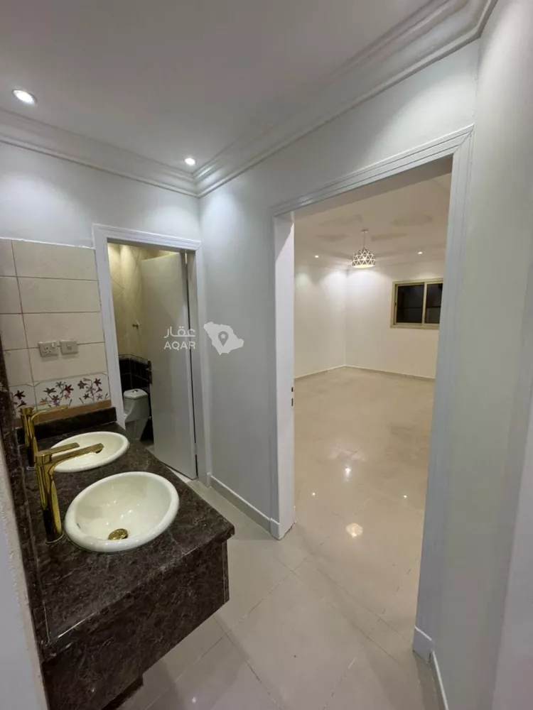 Floor for Rent in Riyadh Al Yasmin 3