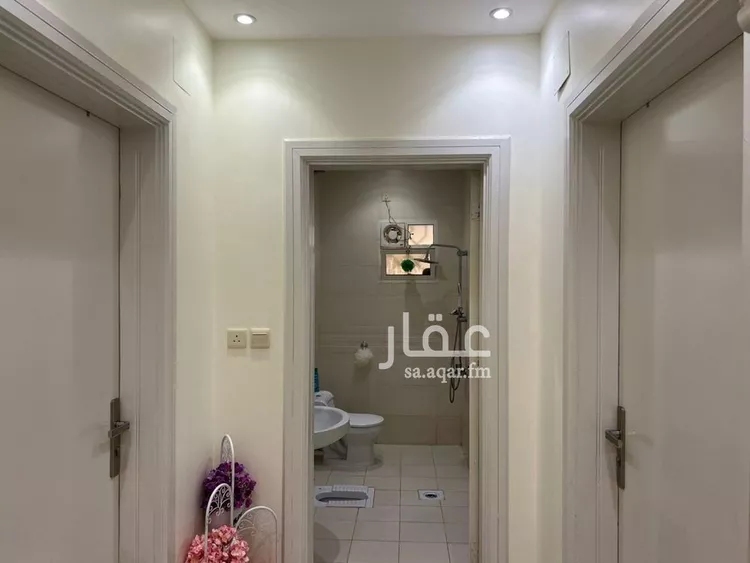 فيلا للبيع في شارع بشار بن عبدالحميد, حي الملك فيصل, مدينة الرياض, منطقة الرياض صورة 3