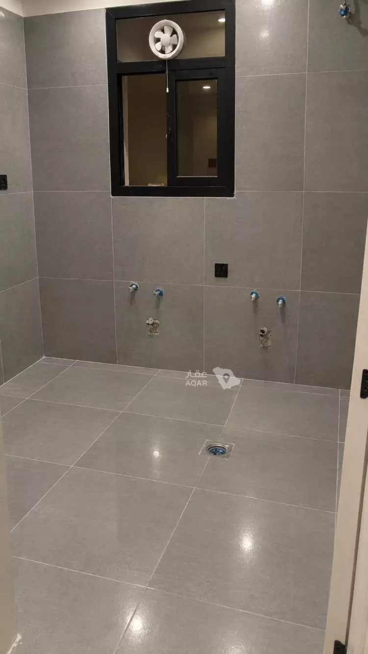 عمارة للبيع في شارع رضوى, حي منفوحة الجديدة, مدينة الرياض, منطقة الرياض صورة 4