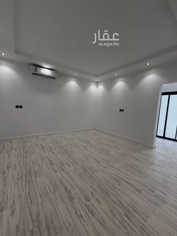 فيلا للإيجار في شارع فالح بن الصغير, حي العقيق, مدينة الرياض, منطقة الرياض