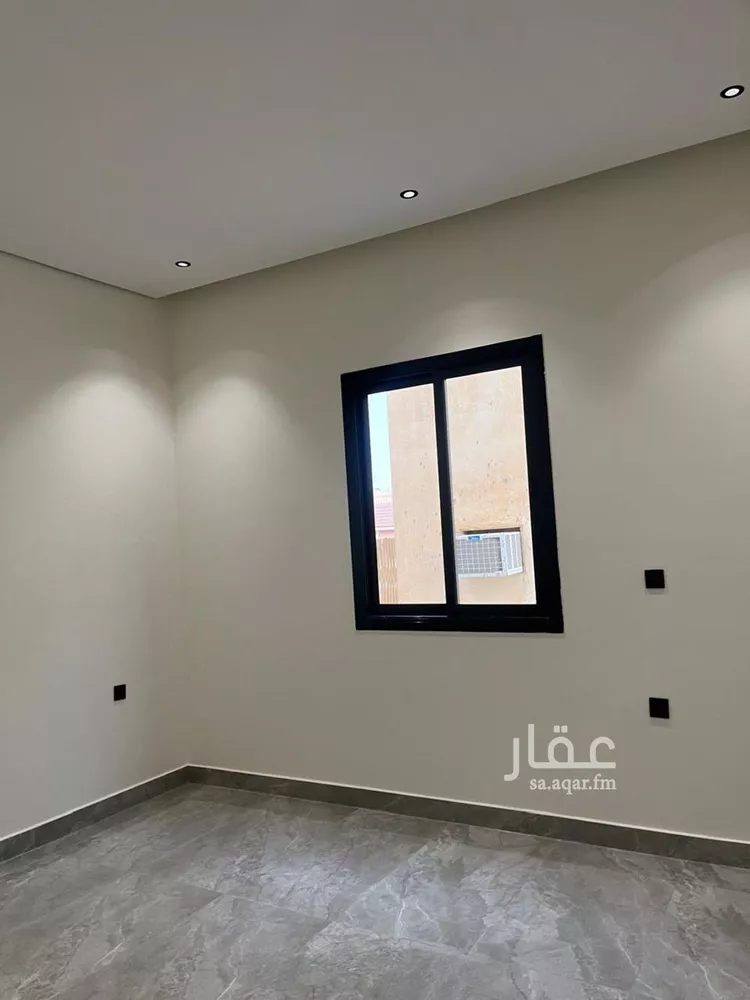 دور للبيع في شارع الصنوان, حي إشبيلية, مدينة الرياض, منطقة الرياض صورة 2