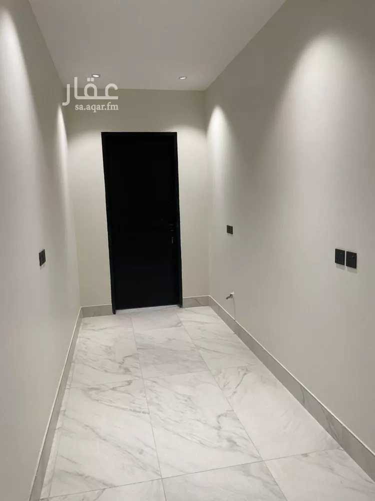 فيلا للبيع في شارع أبي الشيخ الأصبهاني, حي المهدية, مدينة الرياض, منطقة الرياض صورة 5