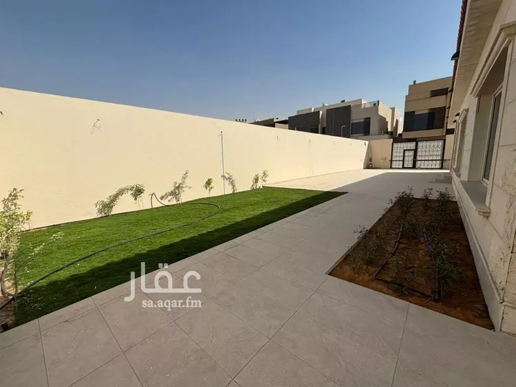 فيلا للإيجار في شارع ابن الربيع الشيباني, حي الربوة, مدينة الرياض, منطقة الرياض صورة 2