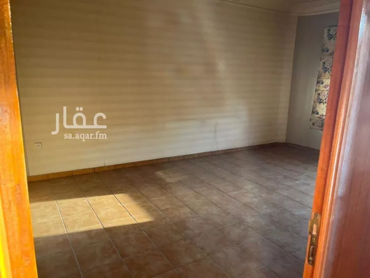 فيلا للإيجار في شارع الحكم بن نافع, حي الروضة, مدينة الرياض, منطقة الرياض صورة 2