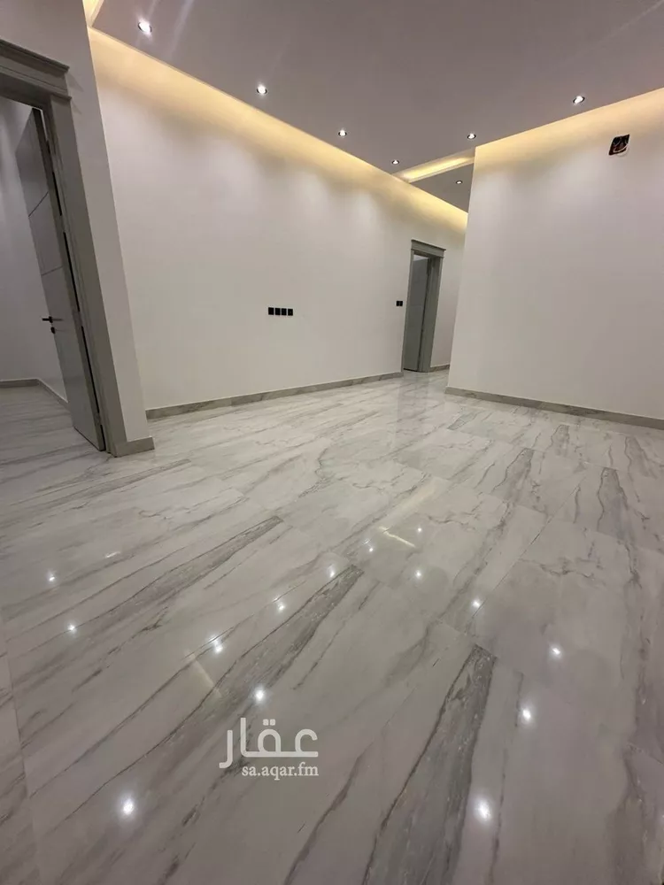 دور للبيع في شارع أحمد العطار, حي الرمال, مدينة الرياض, منطقة الرياض صورة 3