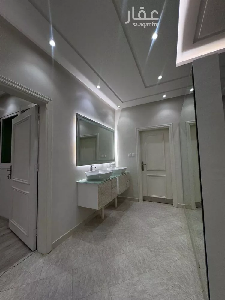 فيلا للإيجار في شارع إبراهيم الجيلي, حي حطين, مدينة الرياض, منطقة الرياض