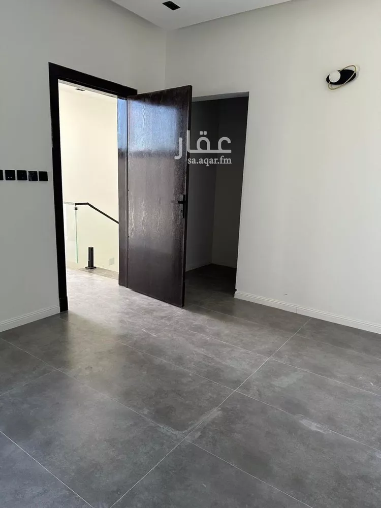 فيلا للإيجار في شارع رقم 110, حي ظهرة لبن, مدينة الرياض, منطقة الرياض صورة 3