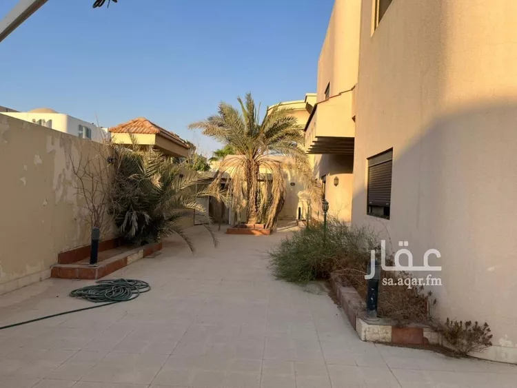 فيلا للإيجار في شارع الحكم بن نافع, حي الروضة, مدينة الرياض, منطقة الرياض صورة 2