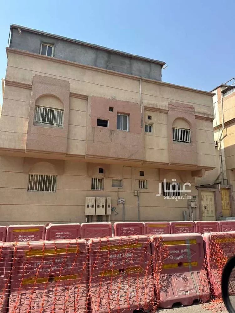 عمارة للإيجار في شارع عسير, حي الثقبة, مدينة الخبر, المنطقة الشرقية