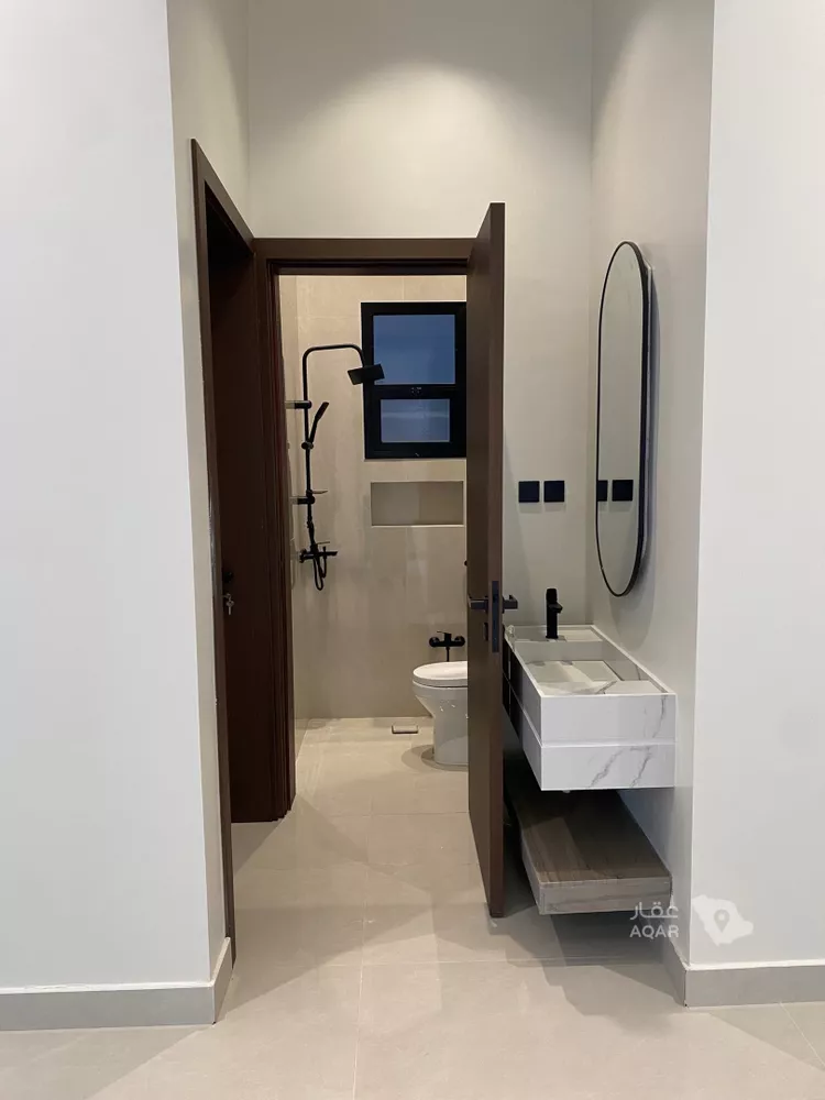 Floor for Sale in Riyadh As Saadah 7