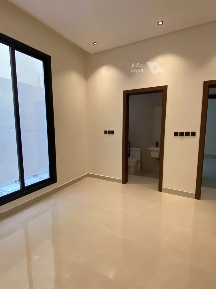 Floor for Sale in Riyadh As Saadah 8
