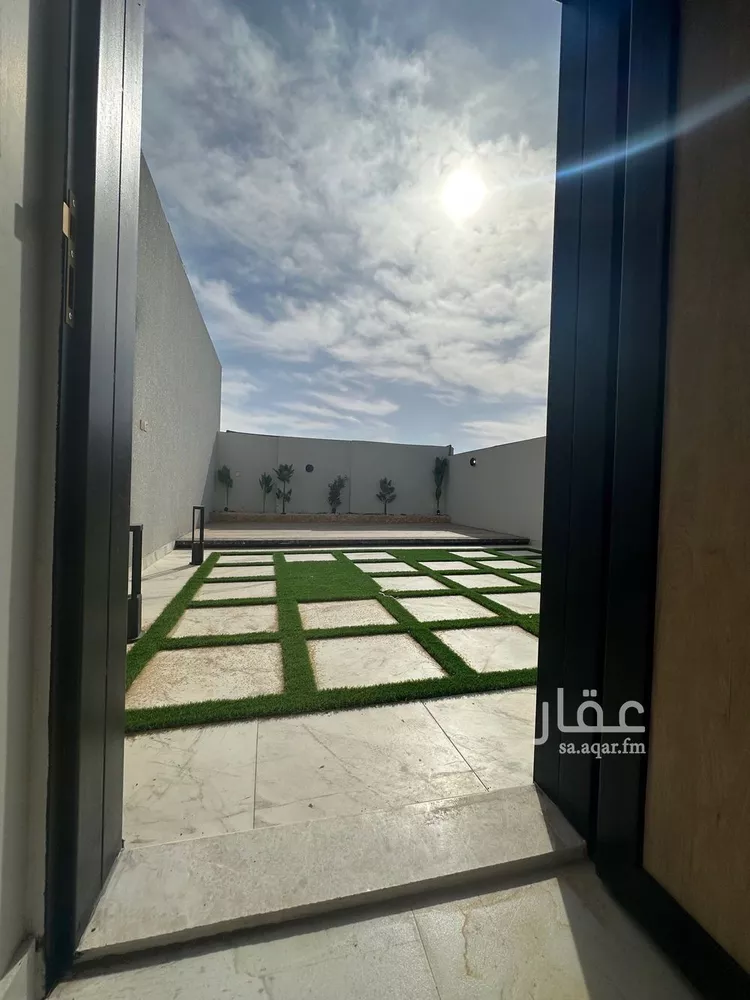 فيلا للبيع في شارع عقيد ركن / سعيد محمد ظافر العمري, حي الصفاء, مدينة تبوك, منطقة تبوك صورة 2