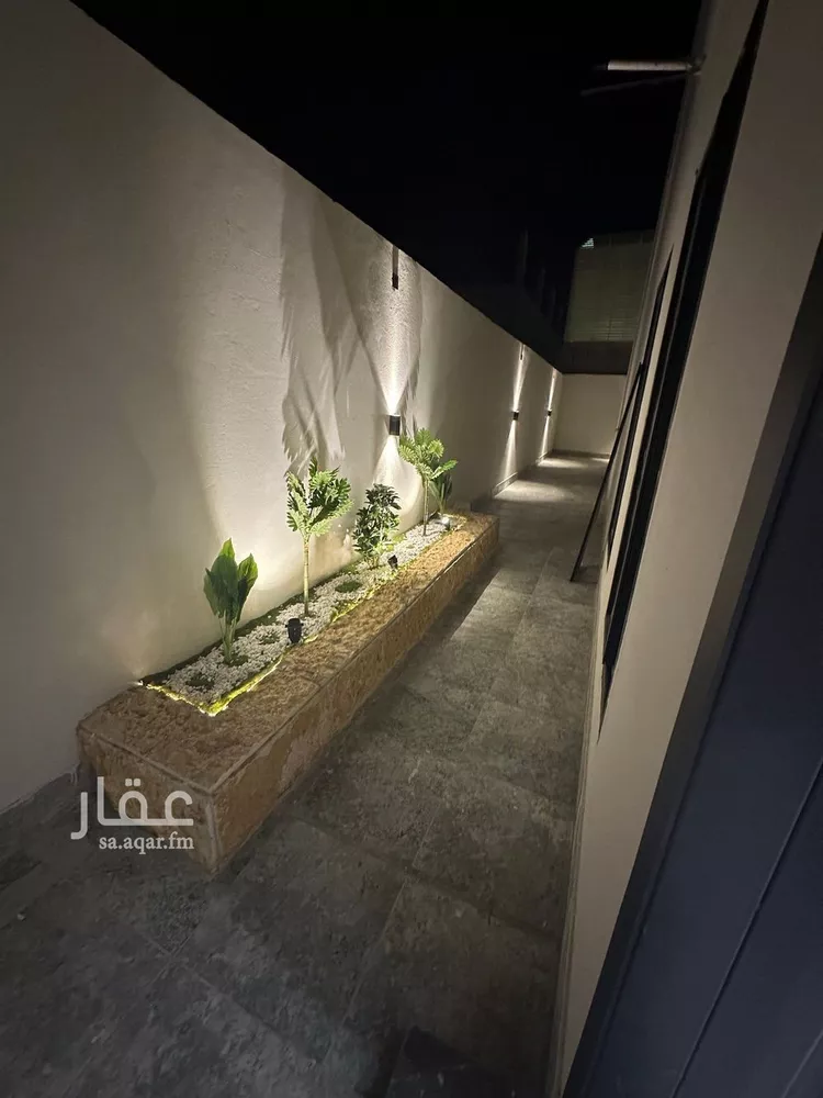 فيلا للبيع في شارع غزوة العشيرة, حي الأخضر, مدينة تبوك, منطقة تبوك صورة 3