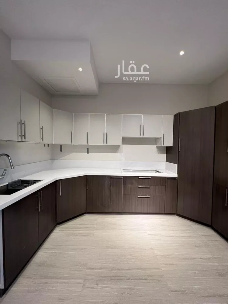 شقة للإيجار في شارع وادي الحلقاء, حي الملك فهد, مدينة الرياض, منطقة الرياض صورة 5