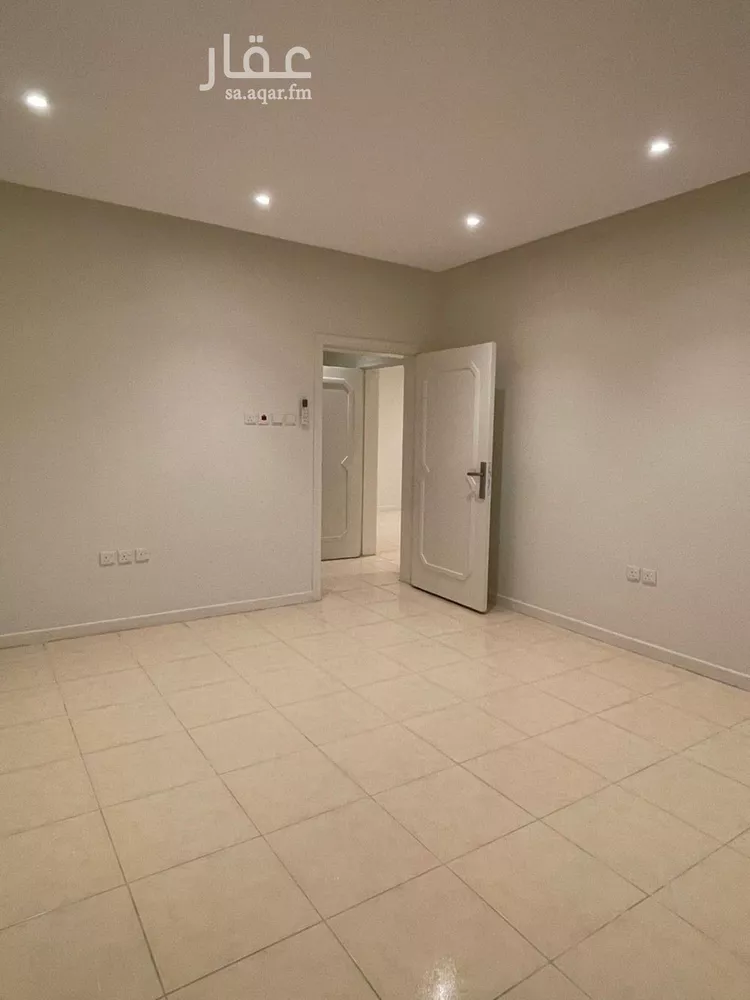 شقة للإيجار في شارع الكندي, حي الملك فيصل, مدينة الرياض, منطقة الرياض صورة 3