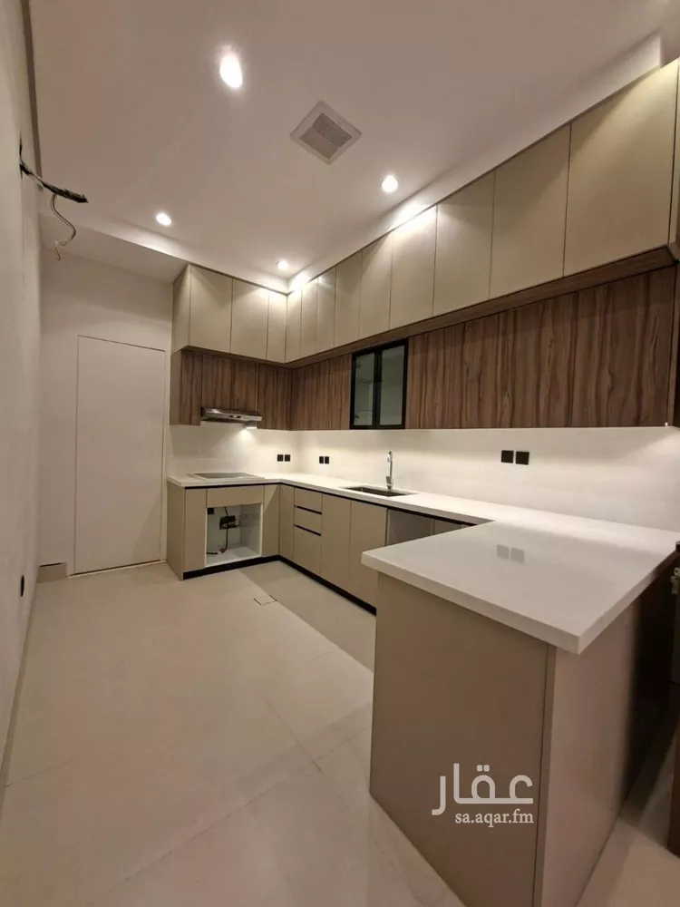 شقة للإيجار في شارع الشيخ عبدالله بن جبرين, حي القيروان, مدينة الرياض, منطقة الرياض