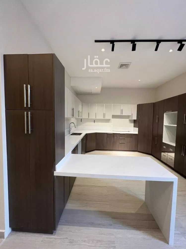 شقة للإيجار في شارع وادي الحلقاء, حي الملك فهد, مدينة الرياض, منطقة الرياض 1 صورة