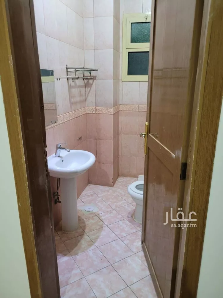 شقة للإيجار في شارع طريق الامير سعد بن عبدالرحمن الاول الفرعي, حي الروابي, مدينة الرياض, منطقة الرياض 8