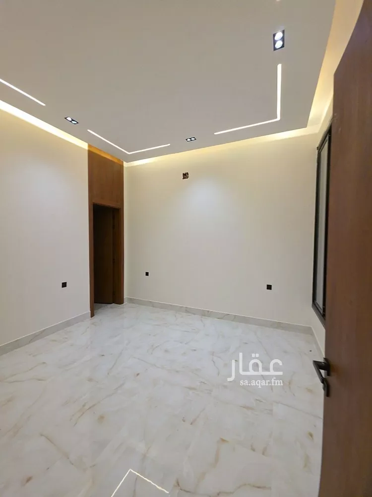 فيلا للبيع في شارع حسن الشاعر, حي الرمال, مدينة الرياض, منطقة الرياض 11