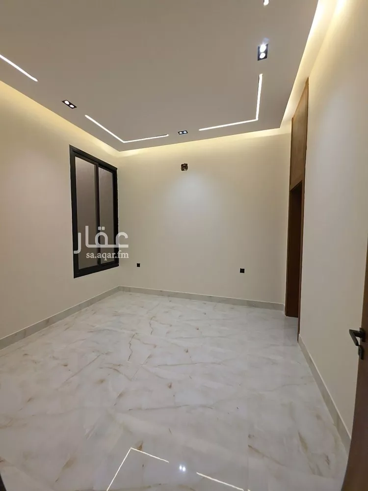 فيلا للبيع في شارع حسن الشاعر, حي الرمال, مدينة الرياض, منطقة الرياض 18