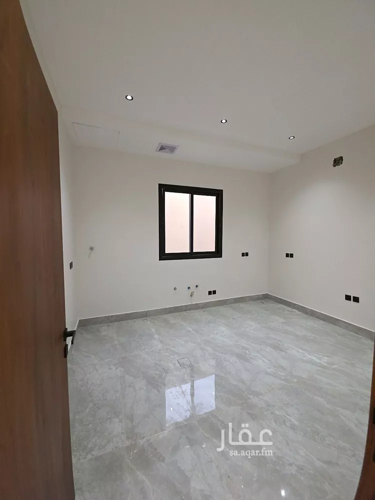 فيلا للبيع في شارع حسن الشاعر, حي الرمال, مدينة الرياض, منطقة الرياض صورة 4