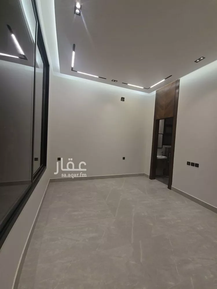 فيلا للبيع في شارع قيس بن الملوح, حي الرمال, مدينة الرياض, منطقة الرياض صورة 2