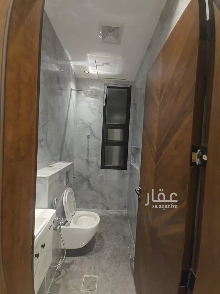 فيلا للبيع في شارع قيس بن الملوح, حي الرمال, مدينة الرياض, منطقة الرياض صورة 3