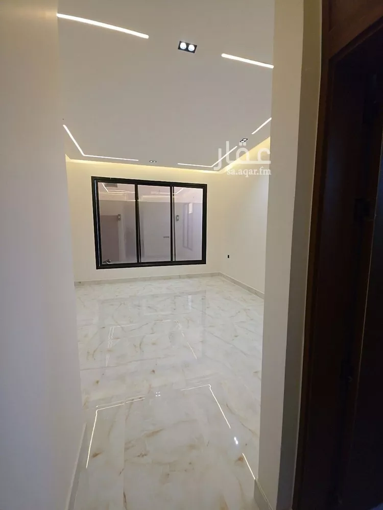 فيلا للبيع في شارع حسن الشاعر, حي الرمال, مدينة الرياض, منطقة الرياض 14