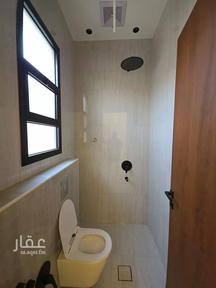 فيلا للبيع في شارع حسن الشاعر, حي الرمال, مدينة الرياض, منطقة الرياض 9