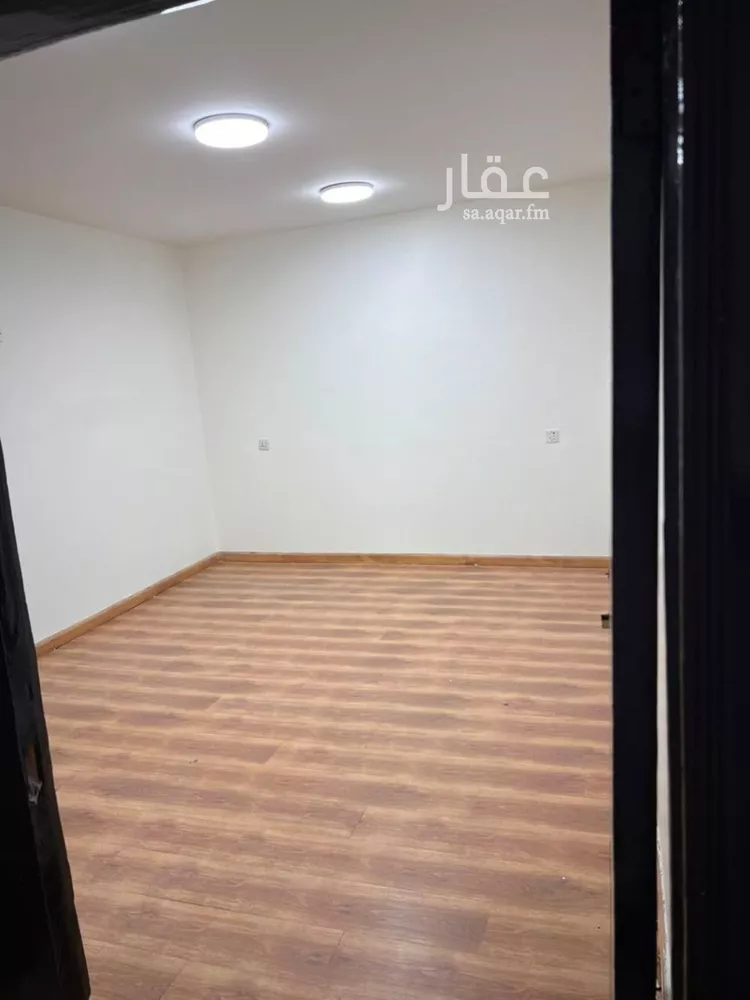 شقة للإيجار في شارع قتادة بن النعمان, حي ظهرة البديعة, مدينة الرياض, منطقة الرياض صورة 4